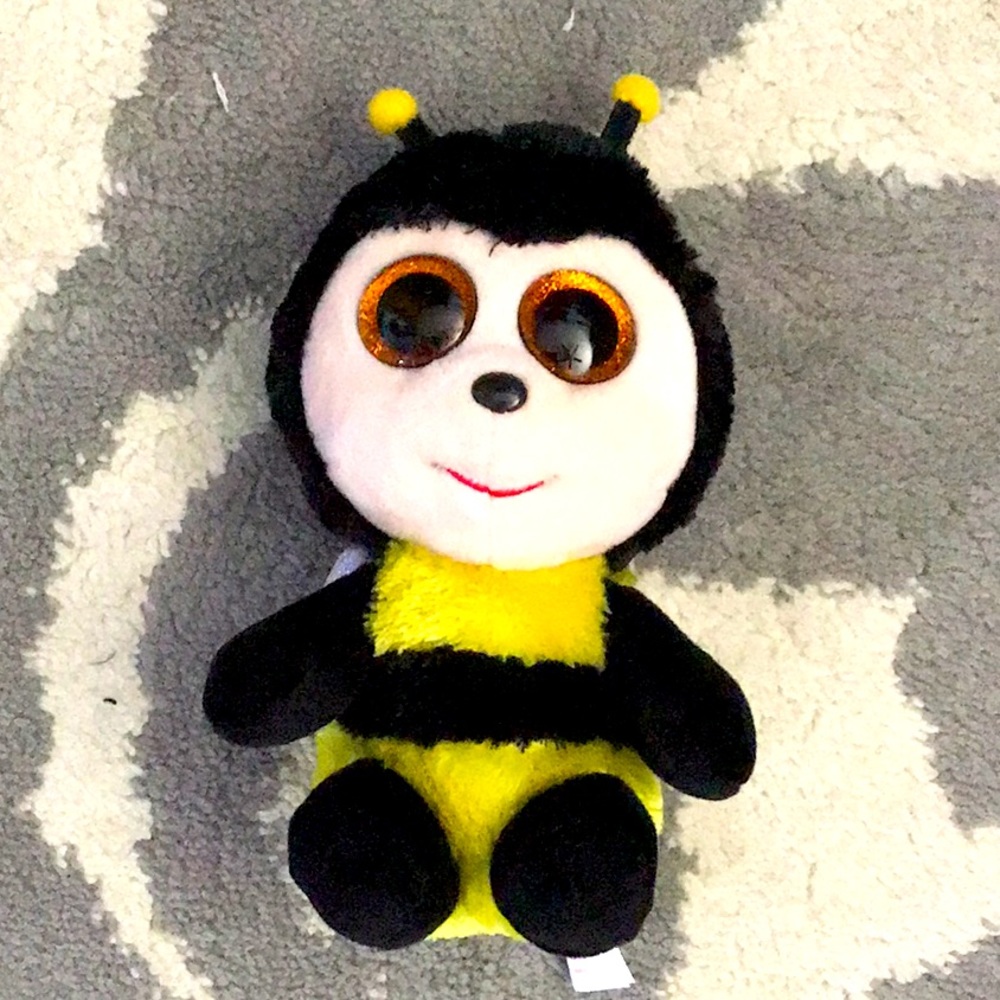 Bumble bee beanie boo